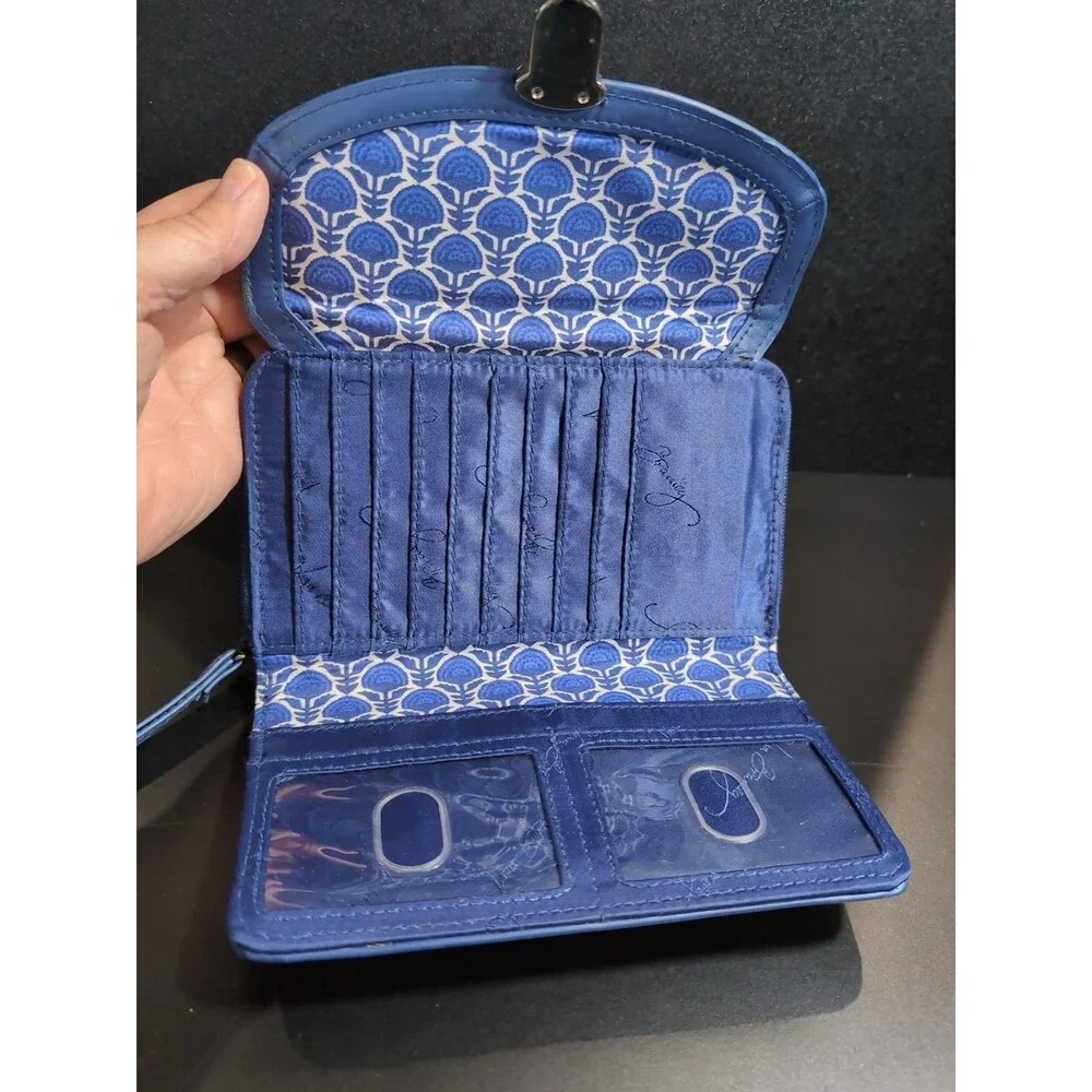 VERA BRADLEY COBALT BLUE TILES WRISTLET WALLET TRIFOLD ID SLOTS CARD CASH - Picture 11 of 16